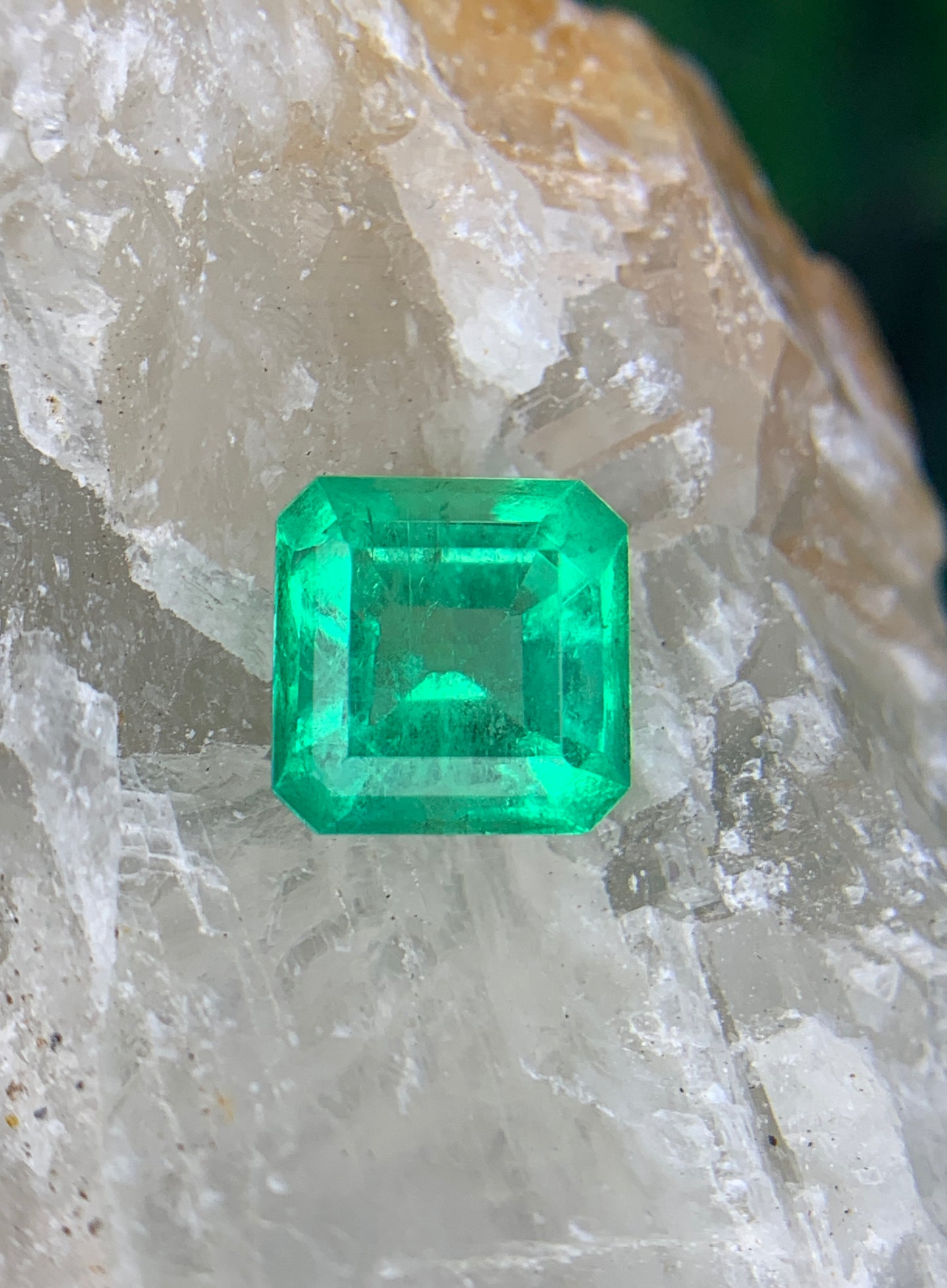 1.06 cts Colombian Emerald