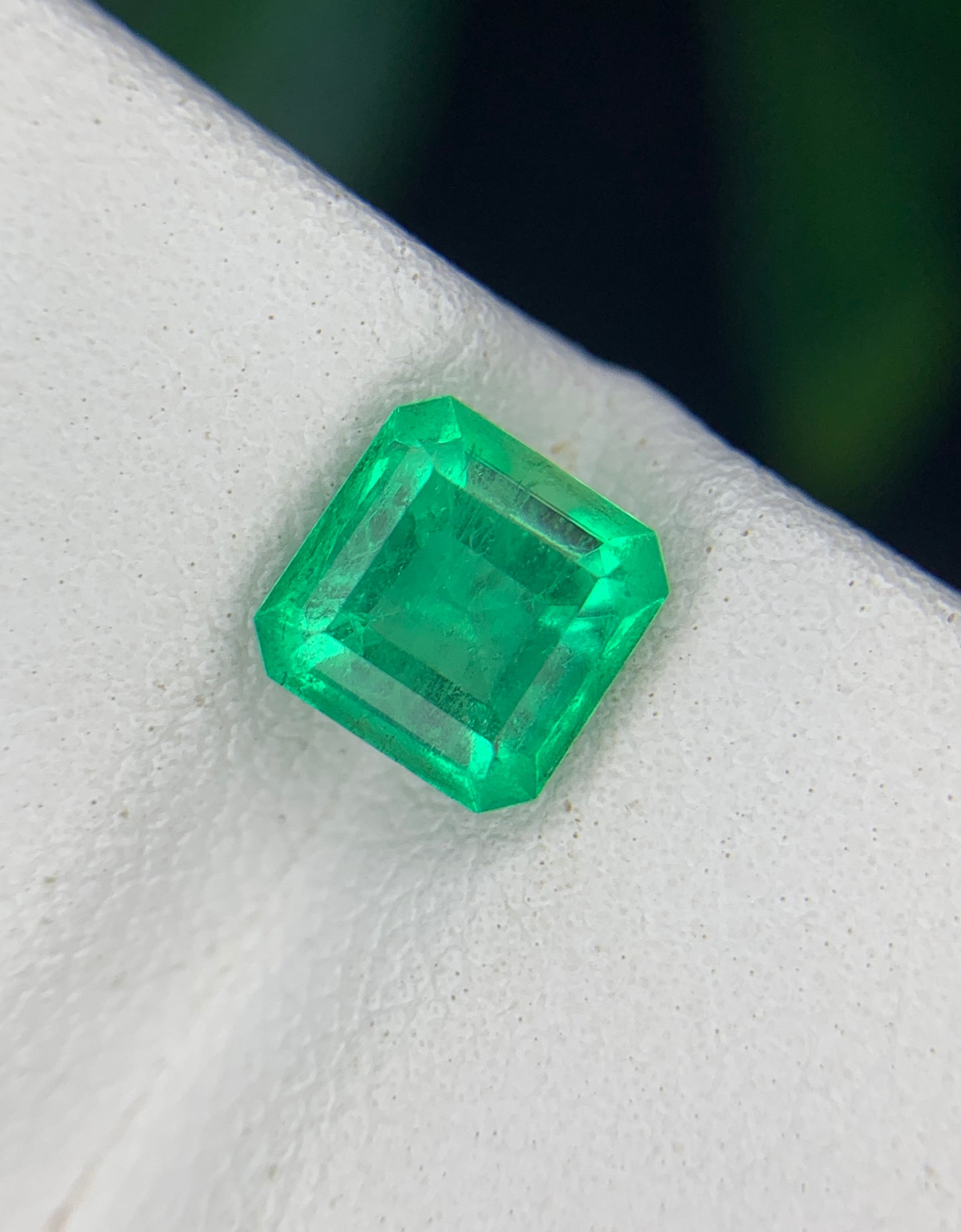 1.06 cts Colombian Emerald
