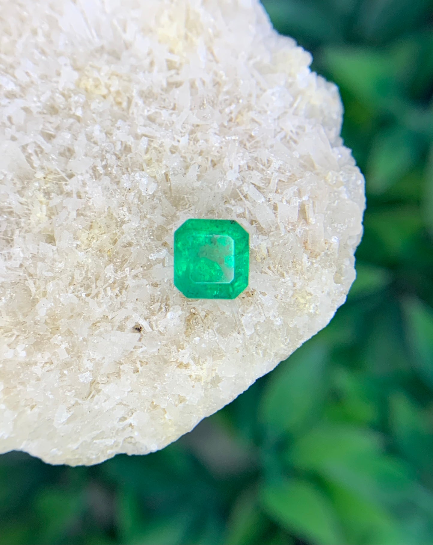0.76 cts Colombian Emerald