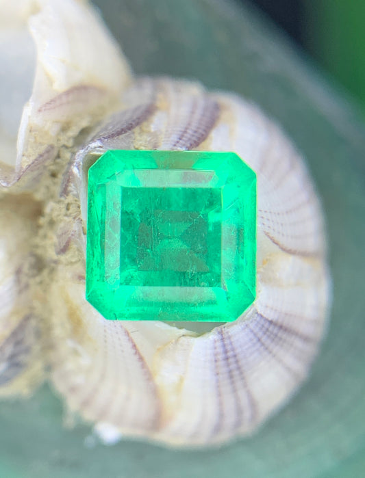 1.06 cts Colombian Emerald