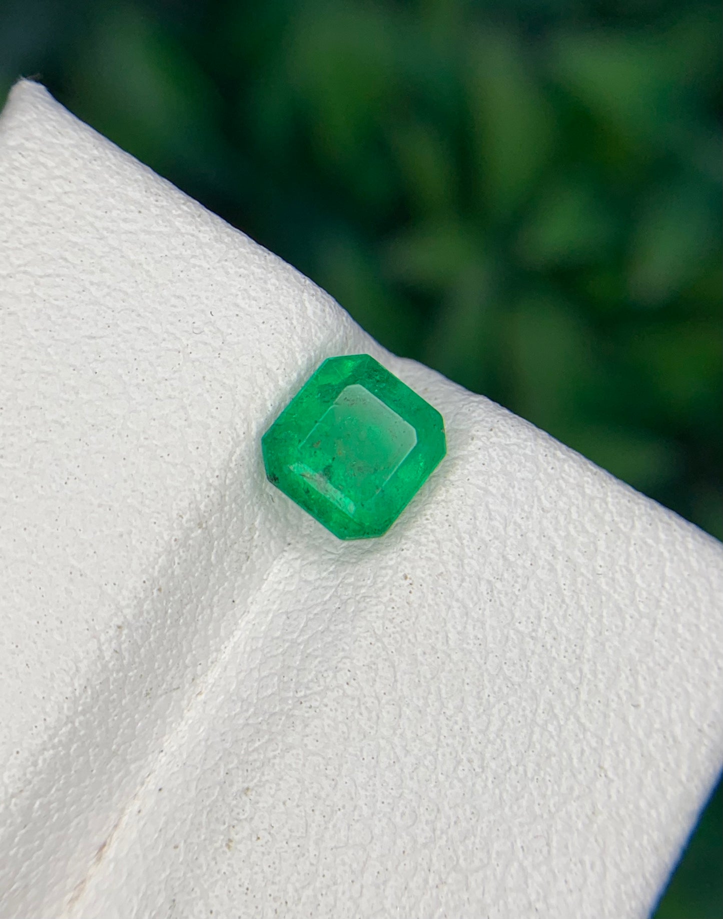 0.76 cts Colombian Emerald