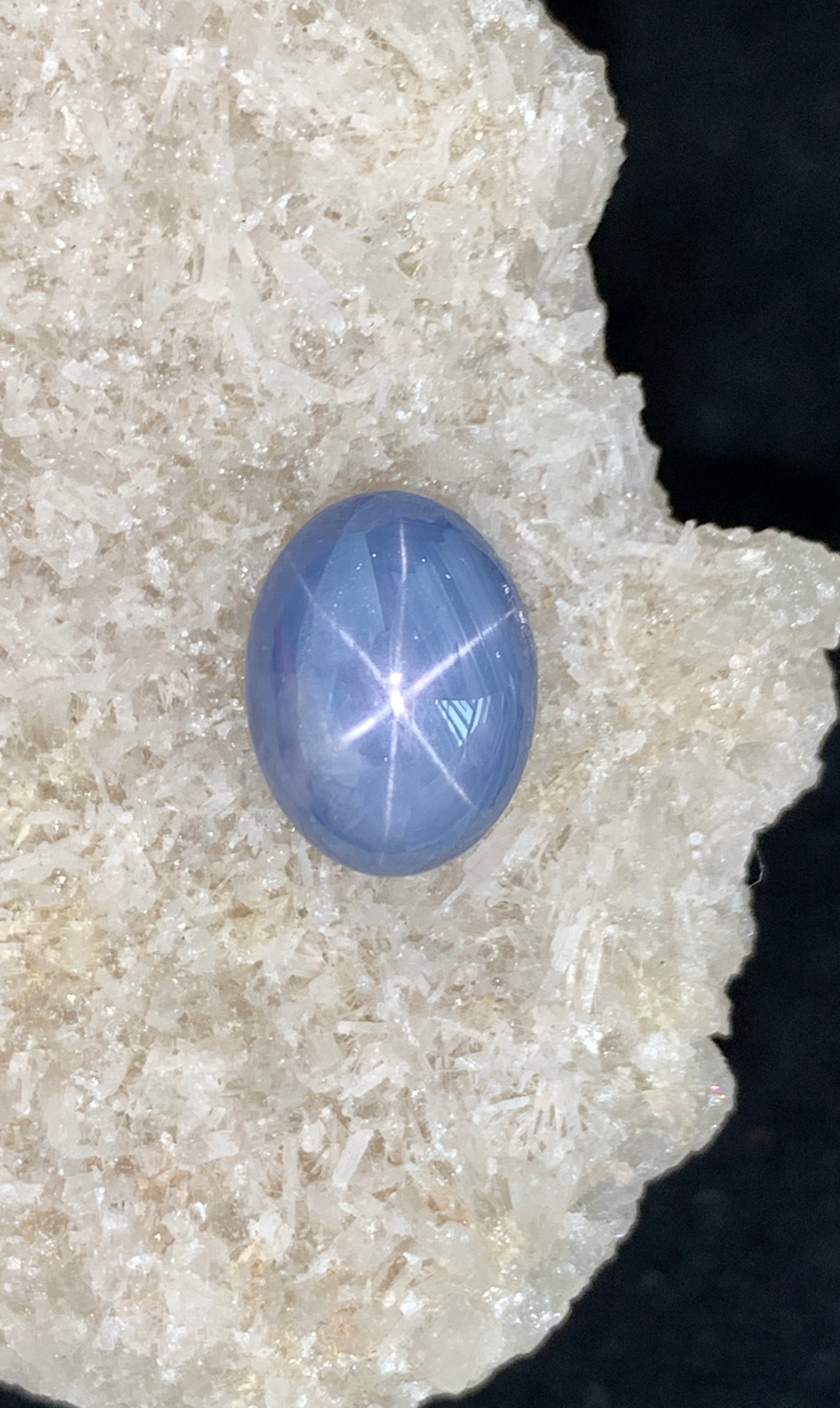 8.04 cts Unheated Star Sapphire
