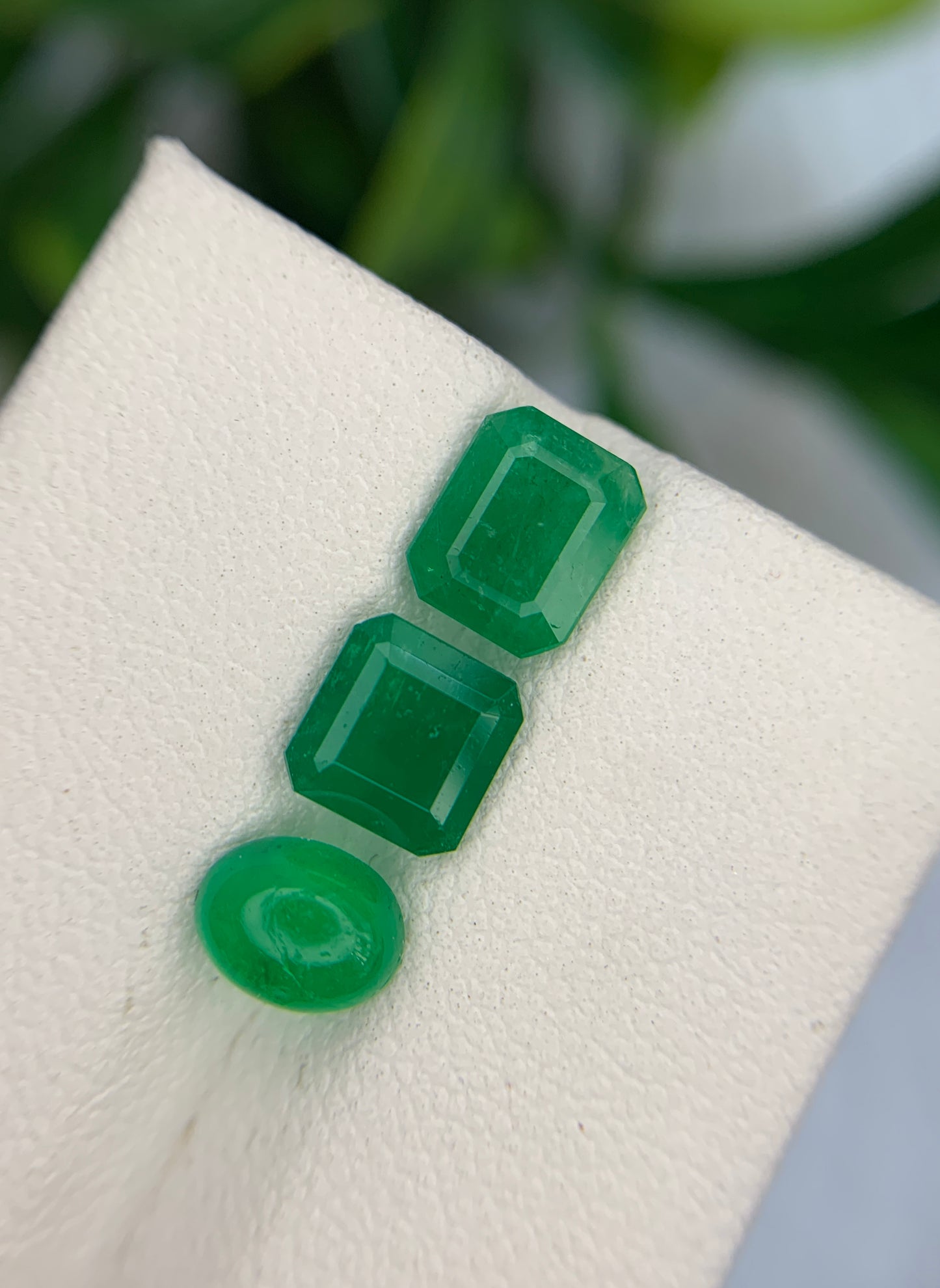 3.22 cts Colombian Emerald Parcel